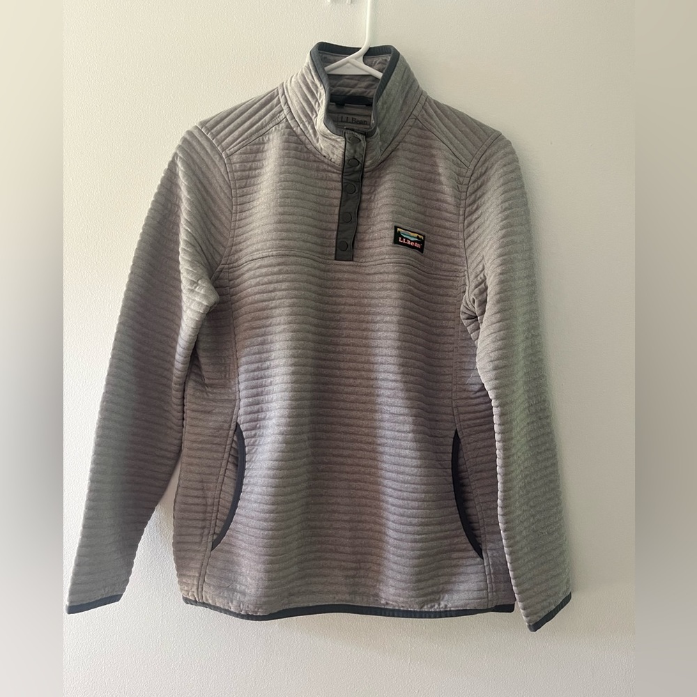 L.L. Bean Airlight Knit Pullover women’s size M